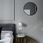 Suites By Chloe
