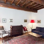 Libri Flat