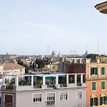 Intimate Suite with Jacuzzi in Trastevere