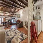Stylish Flat Domus Aurea