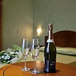 Trevi Qq Rooms