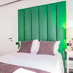 Trevi Queen Apartment