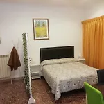 Apartment Urbino 33