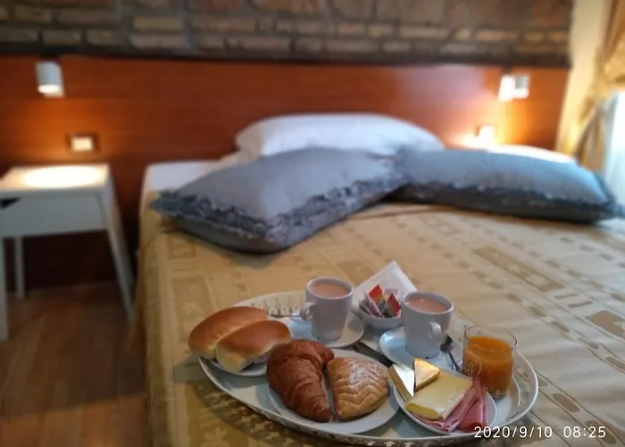 Guest House 64