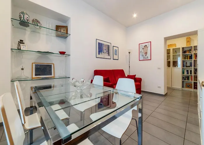 Porta Pia & Villa Torlonia Apartment With Balcony
