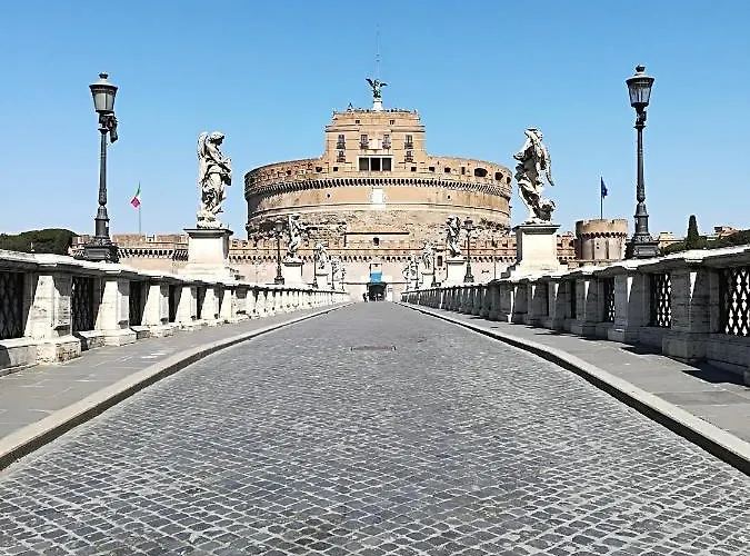 Castel Sant\'Angelo Apartment