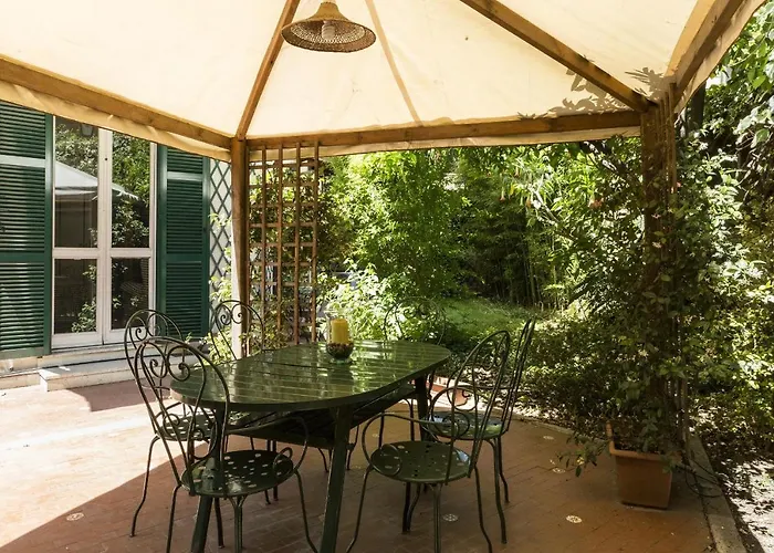 Lemon Tree Apartment Sistine Chapel