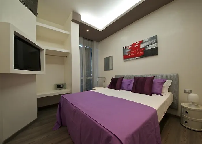 Roma Naif Rooms