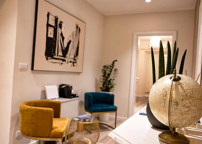 Design 18 Charming Rooms