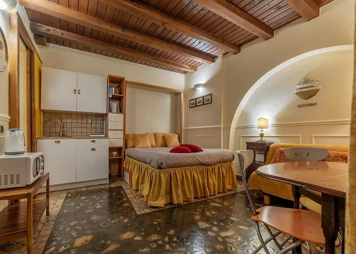 Piazza Navona Cozy And Central Studio
