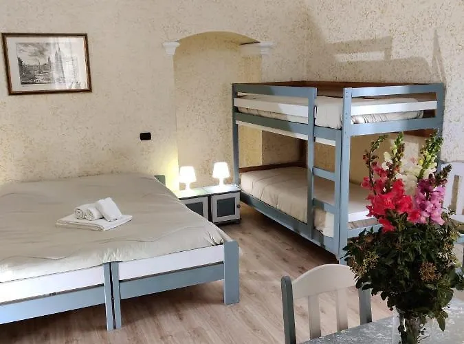 St. Peter\'s Rooms Rome