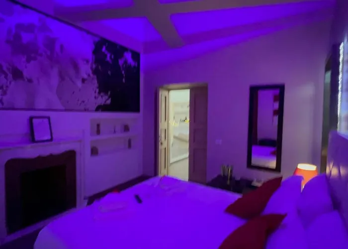 Luxury Sistina Suites