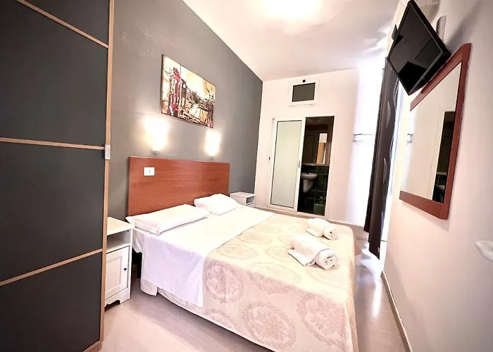 Alius And Freerome Hotel