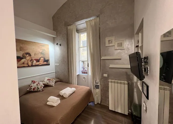 Marcelina Vaticans Rooms