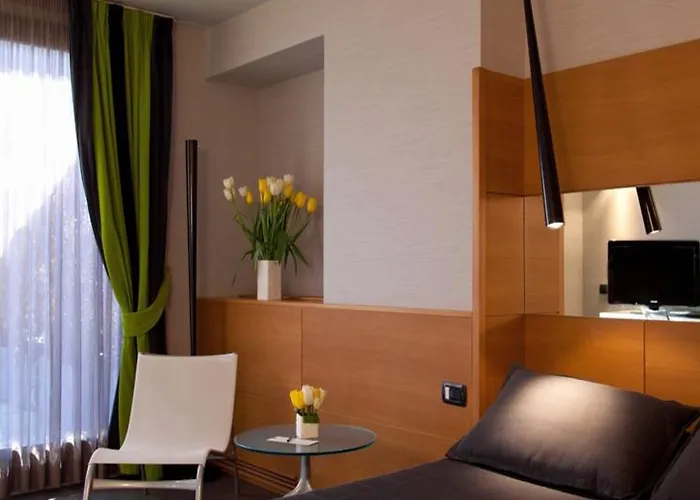 Hotel Zone