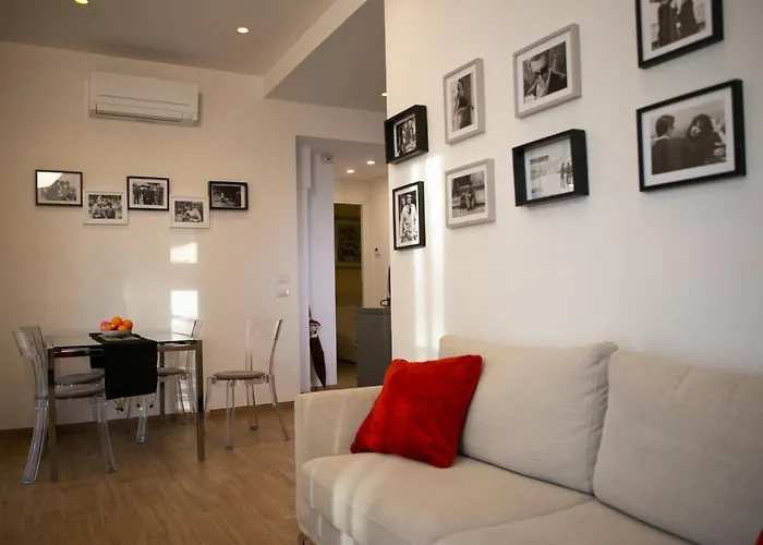 Colosseo Brightful Apartment With Rooftop