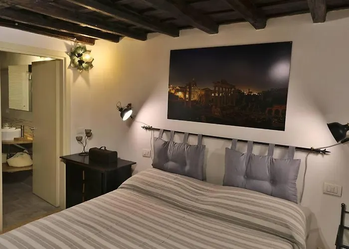 Hidden Treasure-Campo De\' Fiori
