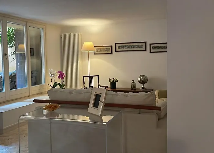 Casa Fiorita Appia Antica
