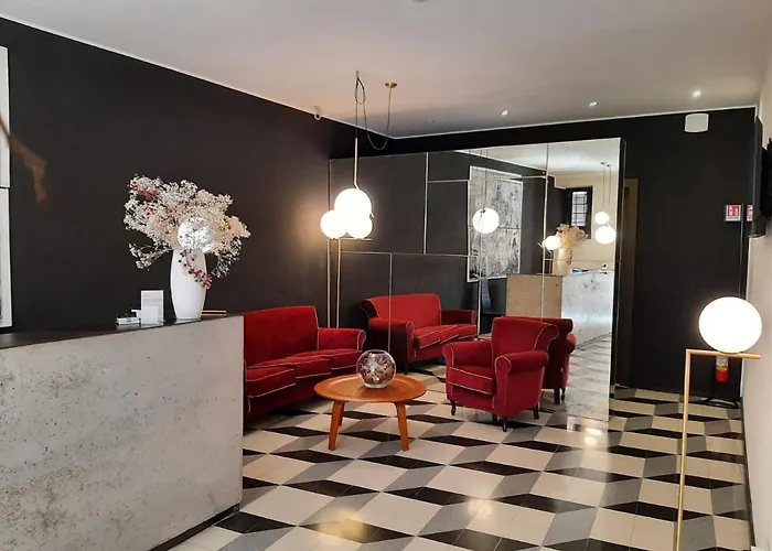 Navona Theatre Hotel