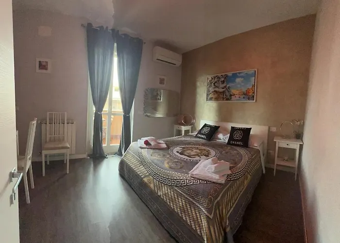 A 2 Passi Dai Musei Luxury Guest House