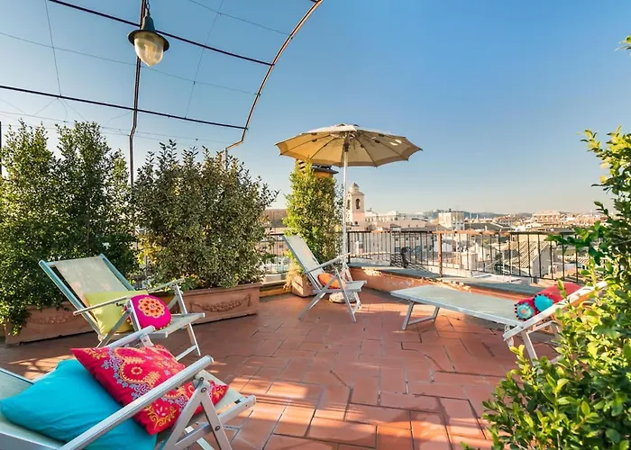 Pantheon Large Terrace Penthouse