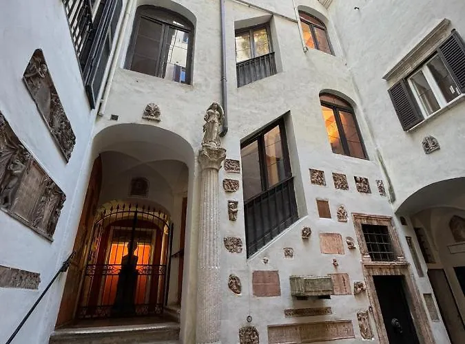 Rome Center, Luxury & History In Via Monserrato