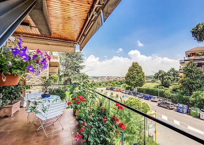 Terrazza Piccolomini: Elegant Apartment Stunning View Over Rome/St Peter\'S Dome