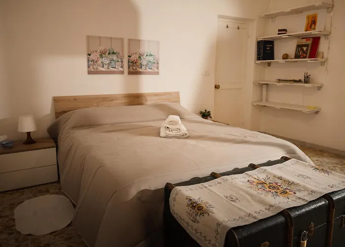 Two-Room Apt. Under The Aqueduct\'S Arch In Pigneto