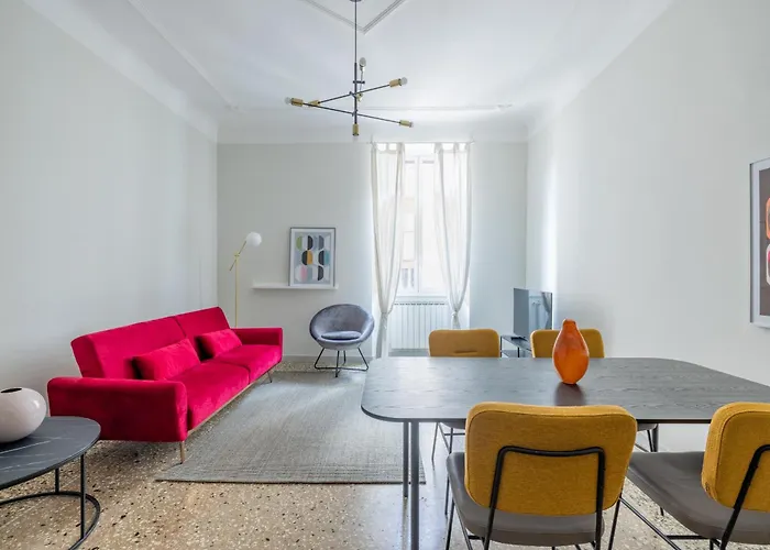 Design Apartment In Prati