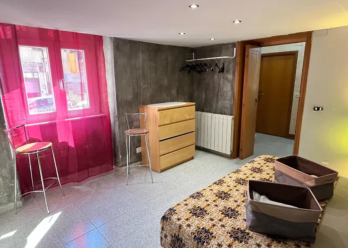 Romuhouse Economy Apartment Metro B