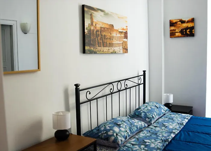 Praty Rooms