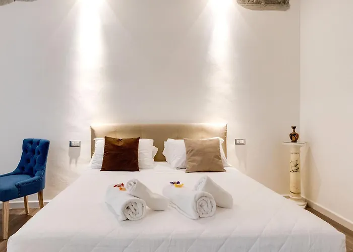 Colosseo Fori imperiali boutique home
