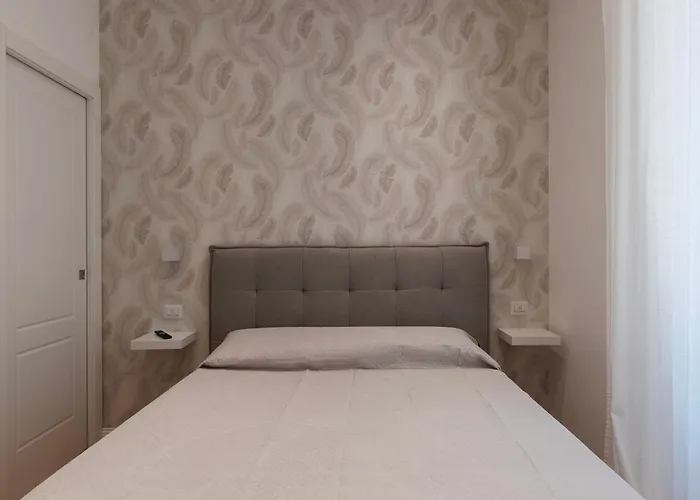 Rome Huge & Cozy Apartment