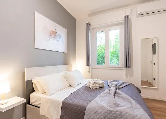 Central Modern Apartment - Colosseo 10 Min