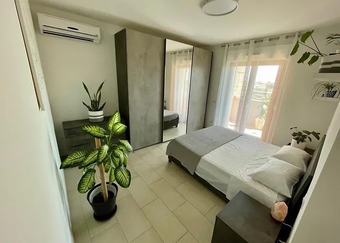 Greenchill House - West Rome