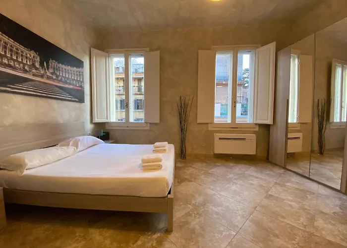 Home Holiday Rome - Colosseo - Lanza