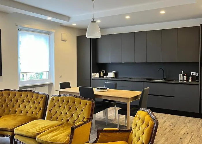 Apartment On The Square