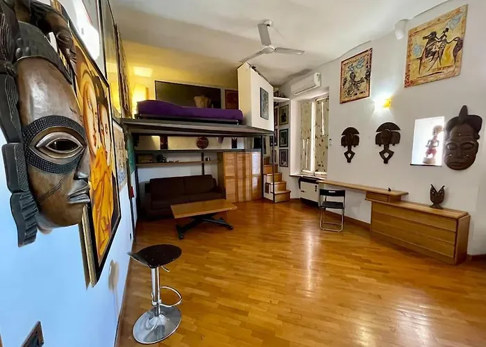 Our Arty Flat In Monti
