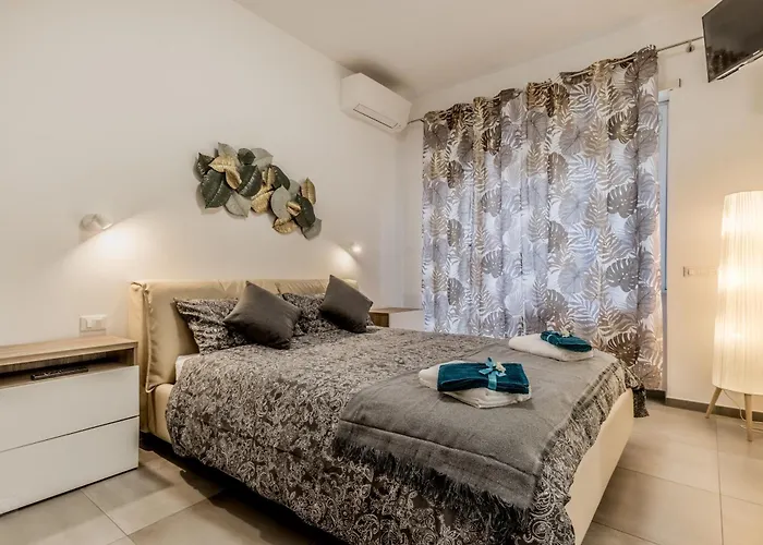 White Living R-Home