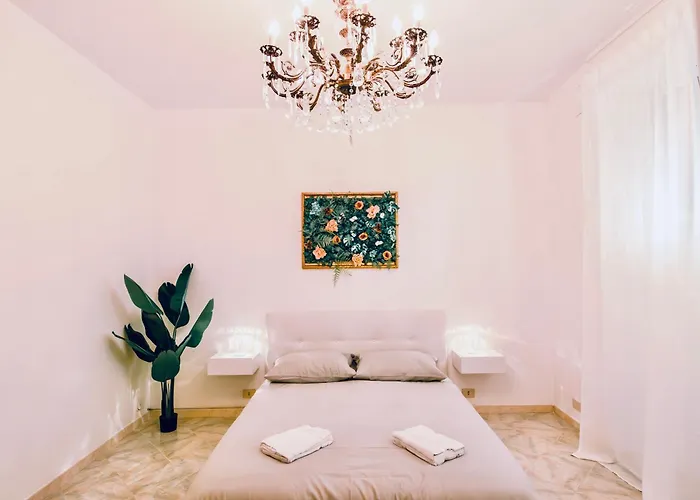 Golden Luxury Home - San Giovanni - 10 Min To Basilica Of San Giovanni - 25 Min To Colosseum