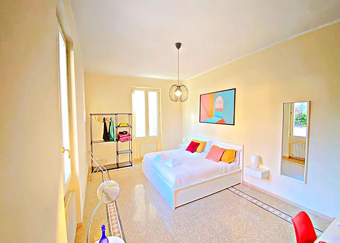 Red House Trastevere San Pietro Bambin Gesu Sant Onofrio Appartamento Roma