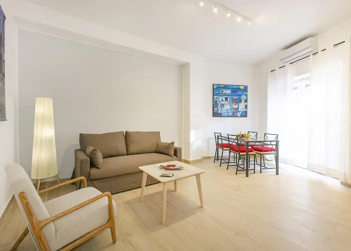 Modern Apartment 100 Meters From Piazza Mincio