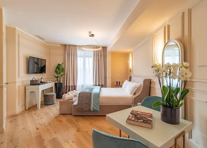 Trevi Imperial Suite 1