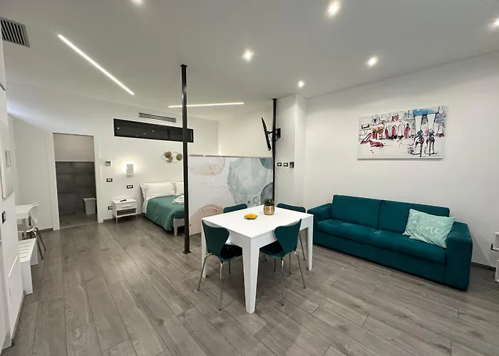 San Saba Street Apartment 52