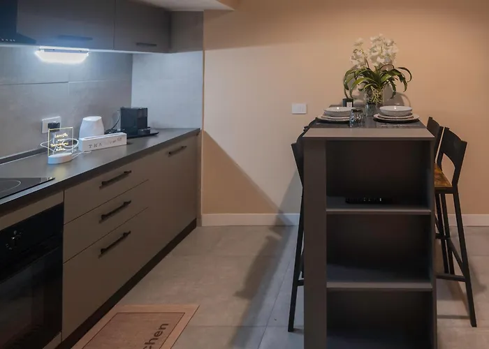Lemon Suites Apartments