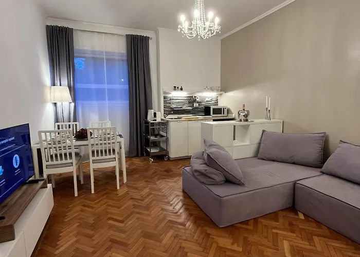 Cozy Donatello Apartment