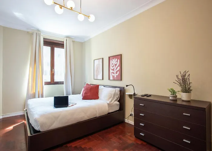 Elegant 1Bdr Front The Subway Furio Camillo