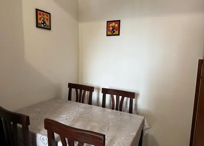 Domi 10 Apartment, Stazione Termini, Via Curtatone 12