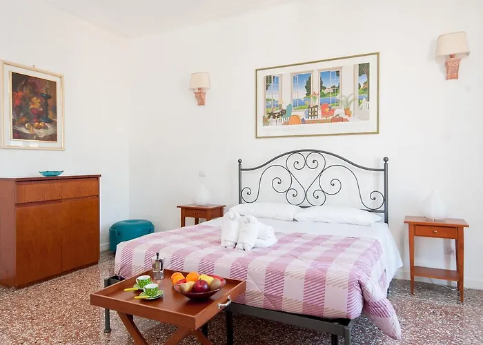 Giambullari Apartment