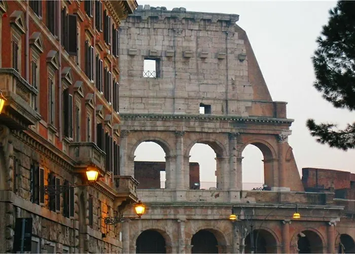 Colosseum Street